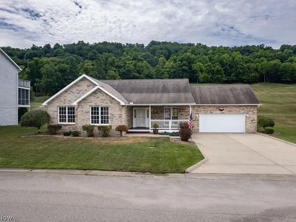 124 Woodridge Dr, Mineral Wells, WV 26150