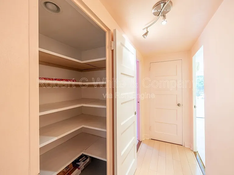 205 Jinny Hill Rd — Photo 25