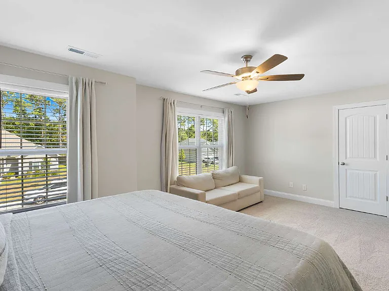217 Lookout Ln — Photo 32