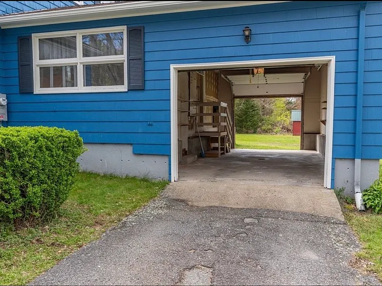 8 Linwood St #1 — Photo 11