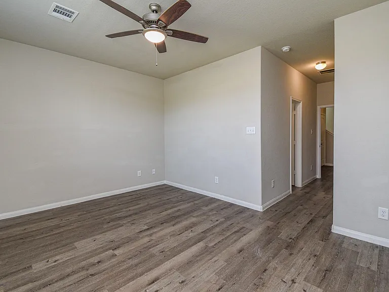 23610 Goodfellow Dr — Photo 12