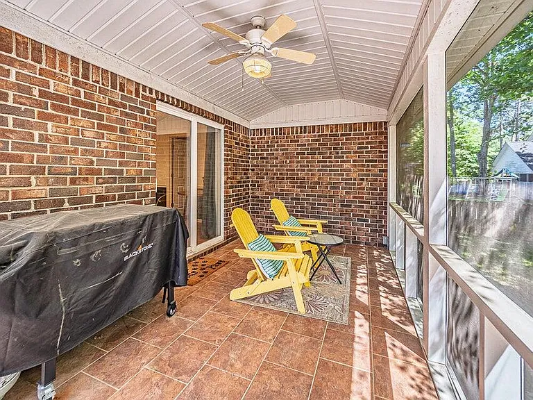 1265 Cutleaf Dr — Photo 17