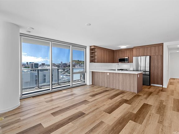 5th image of 1500 Rycroft St #1712R
