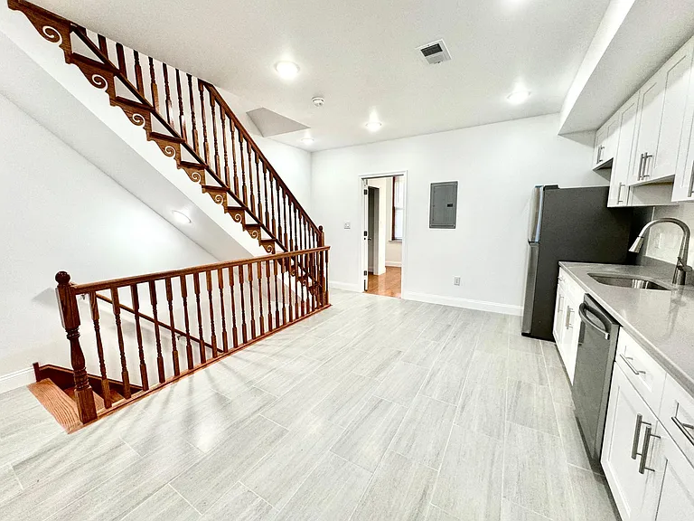 1621 S 5th St #2 — Photo 8