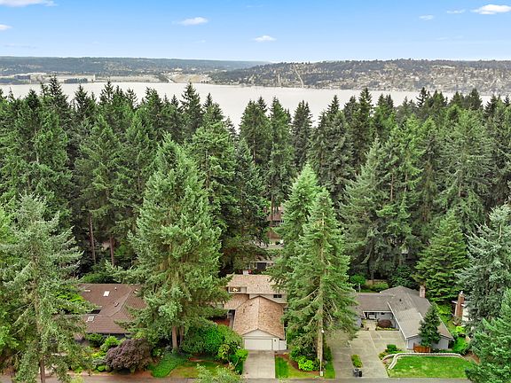 3rd image of 8525 SE 79th Pl