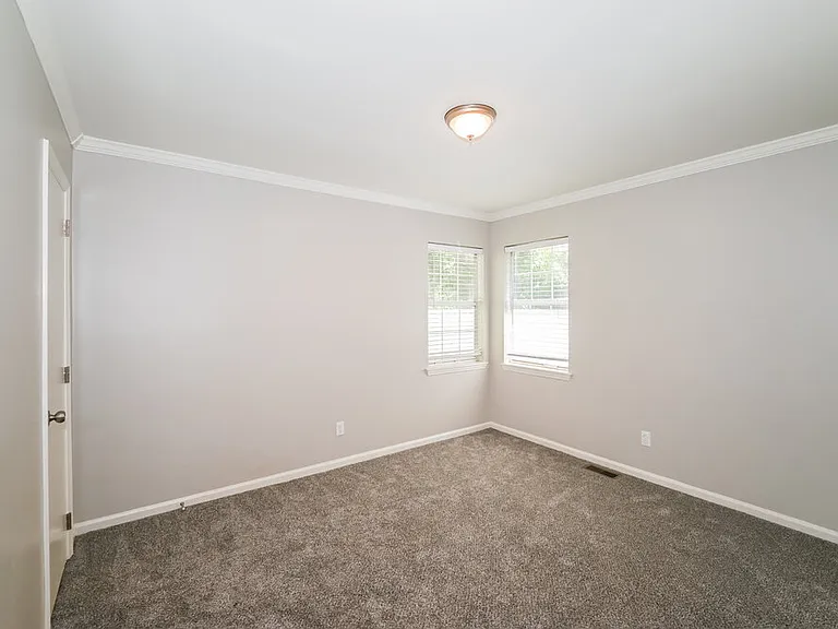 100 Bath Cir — Photo 14