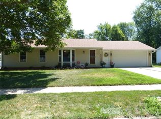 118 E 12th St, Pella, IA 50219