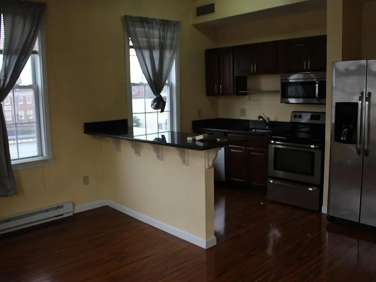 12 Walnut St #1 — Photo 12