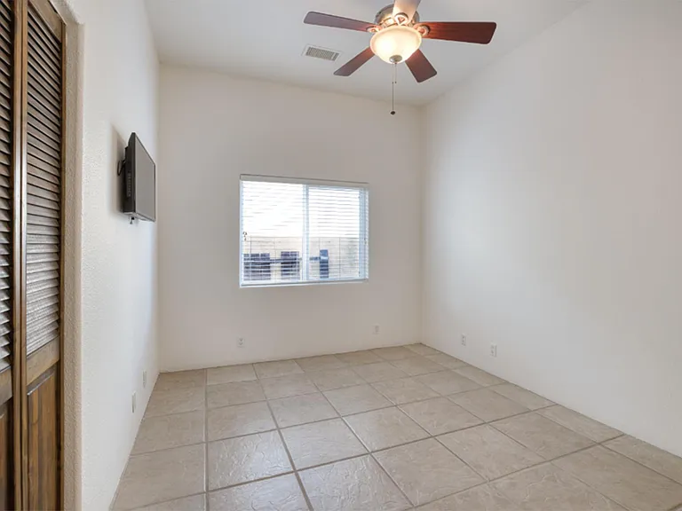 53740 Avenida Navarro — Photo 14