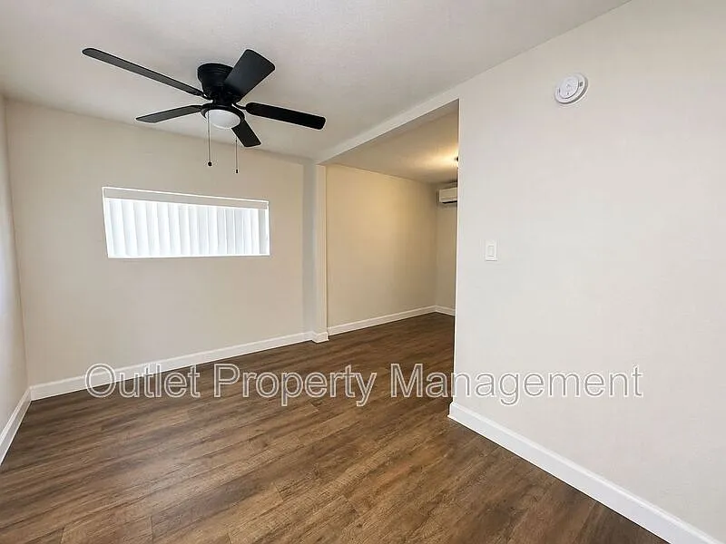 1 bed, 1.0 bath, 400 sqft, $1,050 — Photo 4