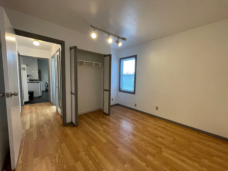 1775 141st Ave — Photo 27