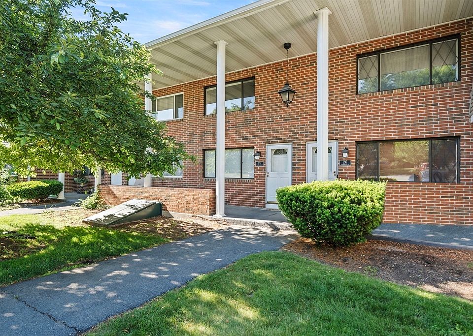 1st image of 25 Farrwood Dr #25