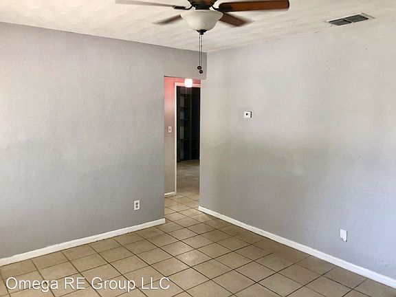 3rd image of 7707 N Ola Ave