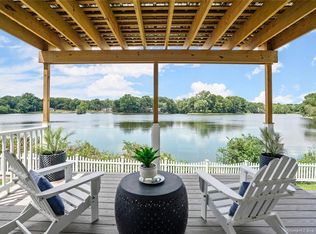 20 Indian River Rd, Orange, CT 06477