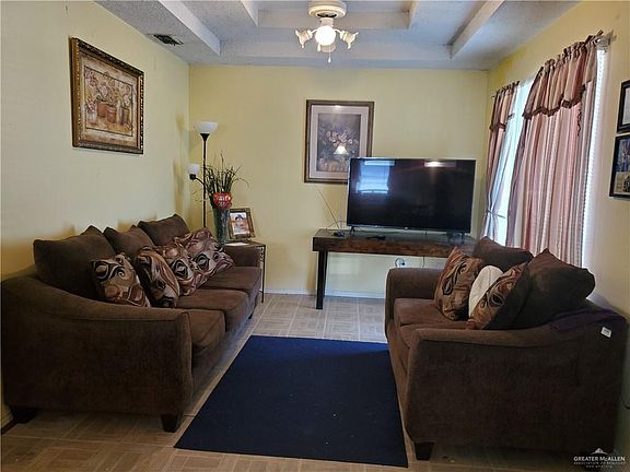 2nd image of 1309 W Longoria Dr