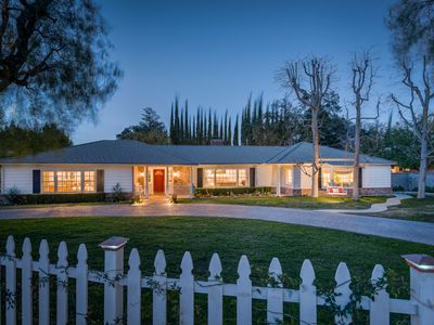 4984 Brewster Dr, Tarzana, CA, 91356