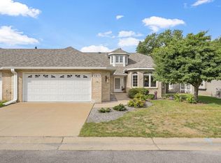 5611 Dunlap Ave N, Saint Paul, MN 55126