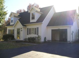 110 Oakwood Ln, Erwin, TN 37650