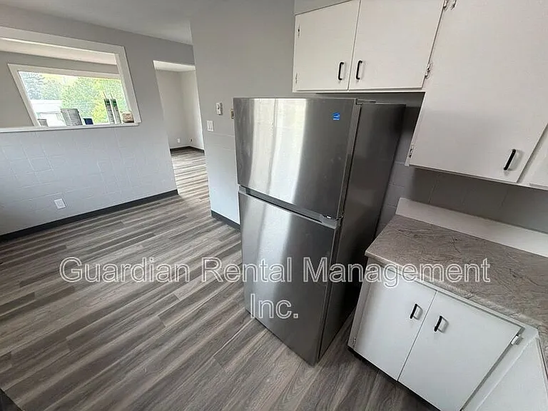 140 Frederica St E #3 — Photo 3