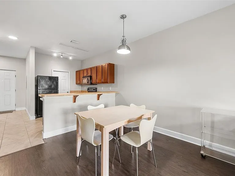 2927 SW 35th Pl #113 — Photo 11