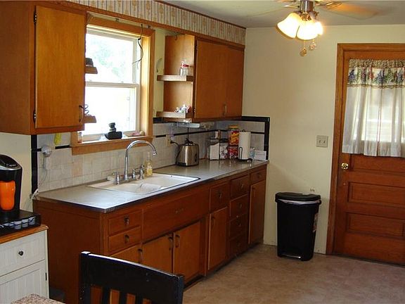 3rd image of 177 E Melcourt Dr