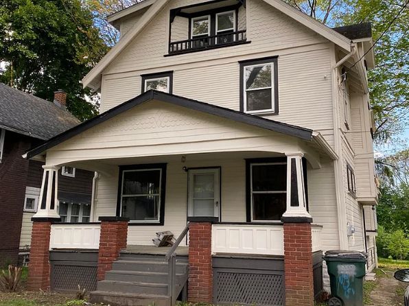 996 Bloomfield Ave #1