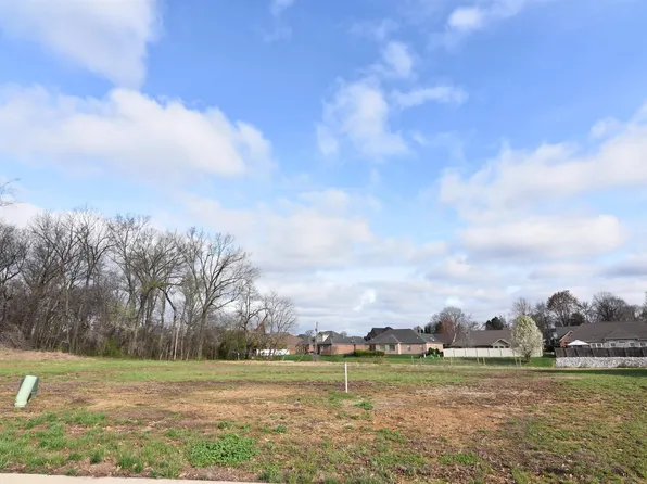 8824 Dahlia Ct, Evansville, IN 47725