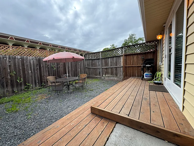 1910 Malano Ct — Photo 27