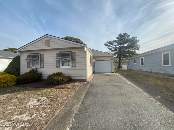 143 Davenport Road, Toms River, NJ 08757