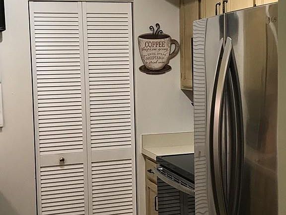 2nd image of 200 Falls Blvd Unit H306