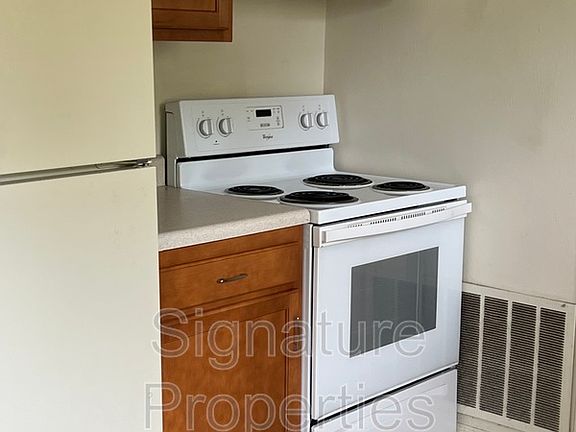 3rd image of 4104 Richland Ave NW