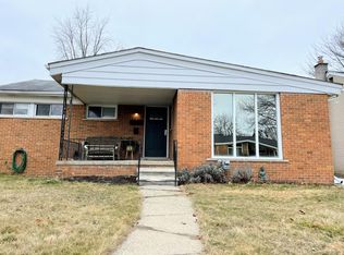 24261 Seneca St, Oak Park, MI 48237