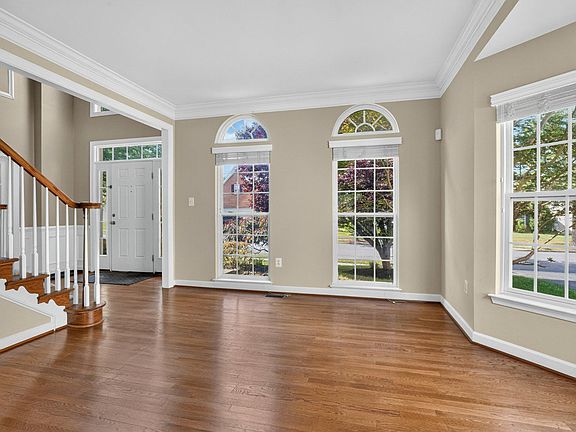 5th image of 9202 Charterhouse Rd