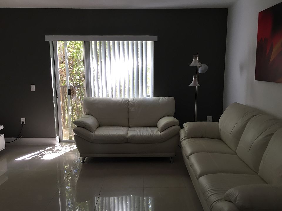 Camila room