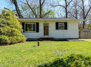 660 Roe Dr, Akron, OH 44319