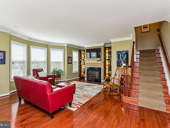 5th image of 700 Topmast Dr