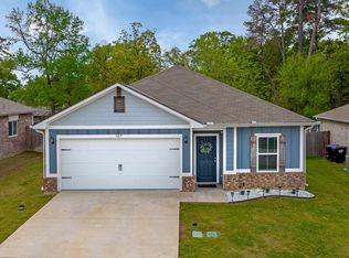 1125 Mission Creek Dr, Longview, TX 75601