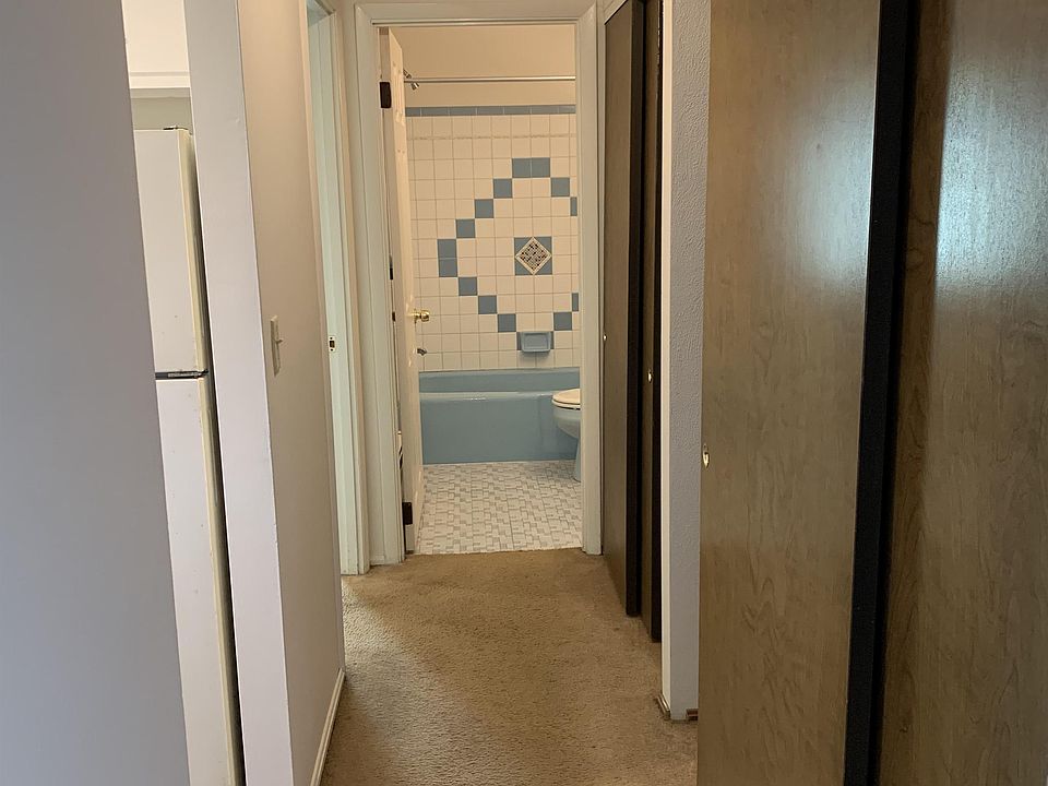 1st image of 1950 Goodman Ave #10