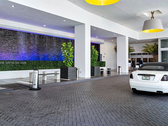 2nd image of 1100 Biscayne Blvd Unit 5203