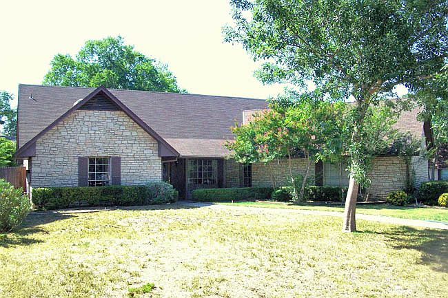 1st image of 3003 Clearfield Dr