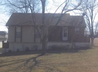18689 Park Lane Cir, Lawson, MO 64062