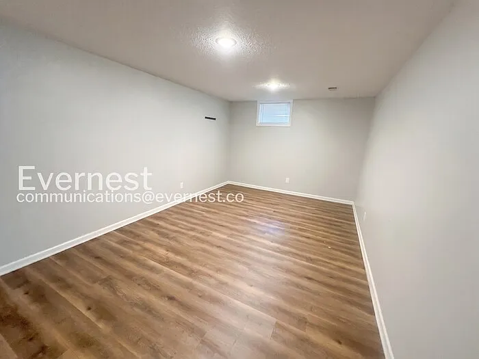 9805 N Wayne Ave — Photo 35