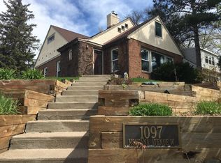1097 Montana Ave W, Saint Paul, MN 55117
