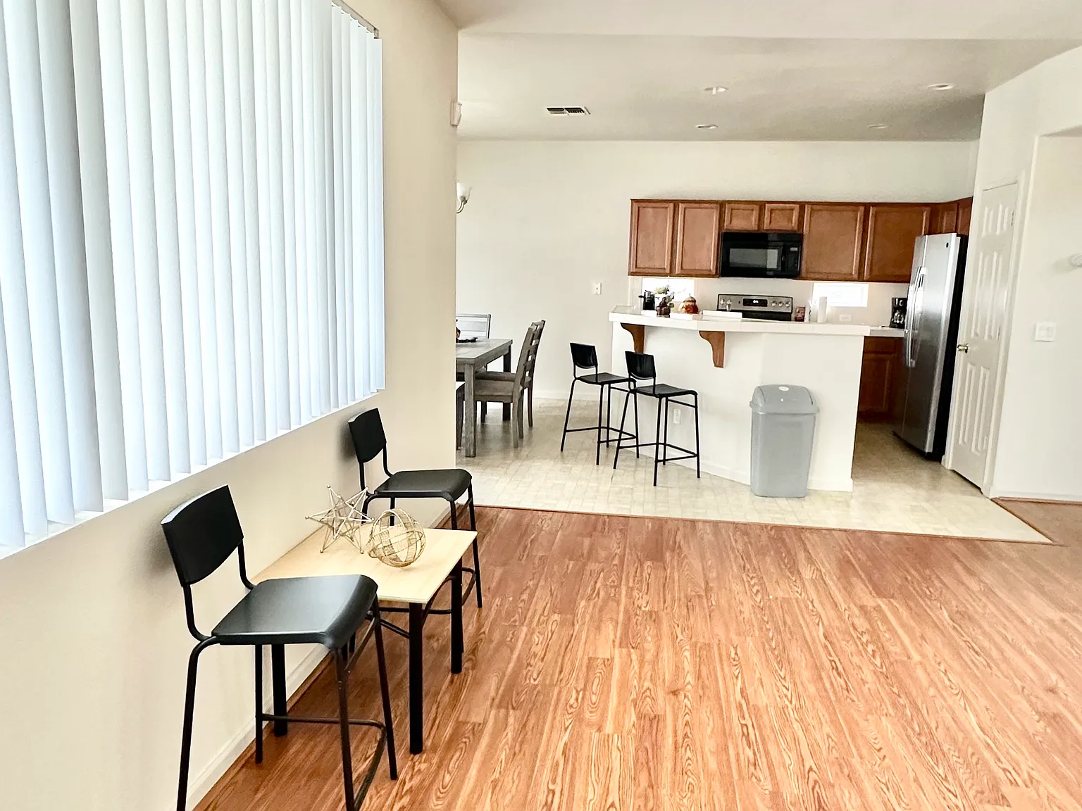 3567 Sarasota Ave — Photo 3