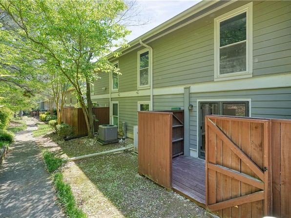 5058 Meadow Ln NE, Marietta, GA 30068
