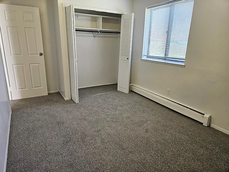 Waverly Park Apartments — Photo 24