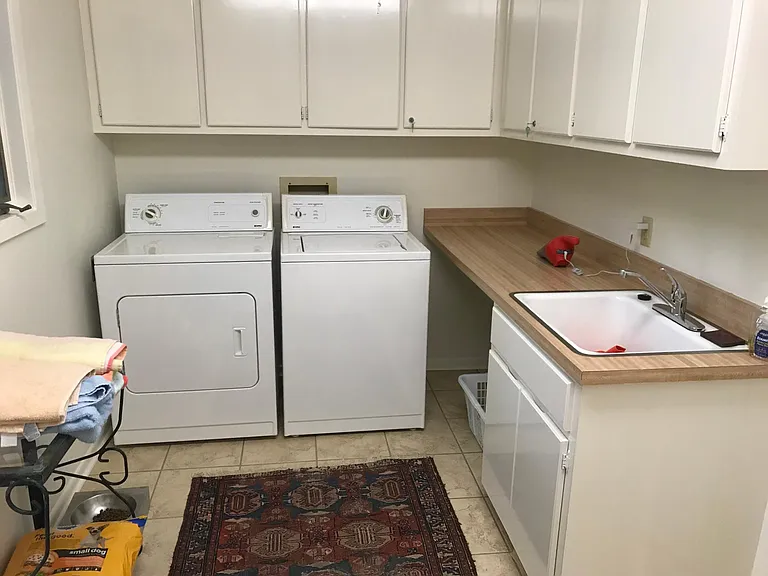 230 Cedar Pl — Photo 14