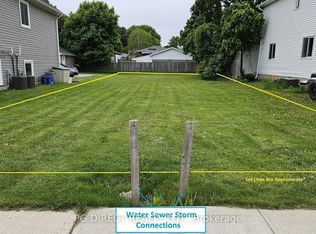 92 B Elgin St, Clarington, ON L1C3E4