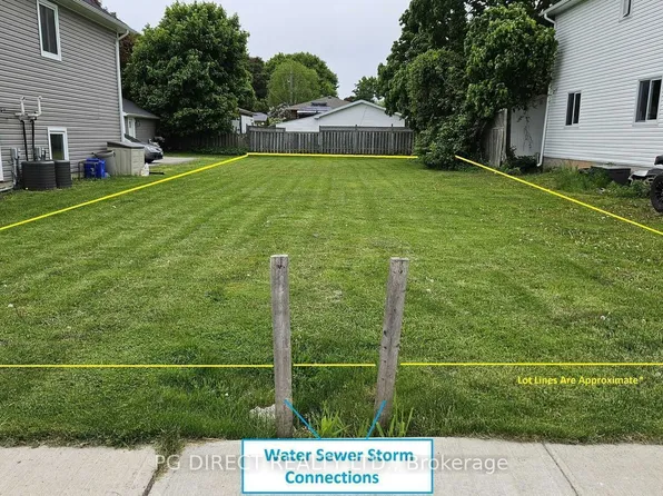 92 B Elgin St, Clarington, ON L1C 3E4