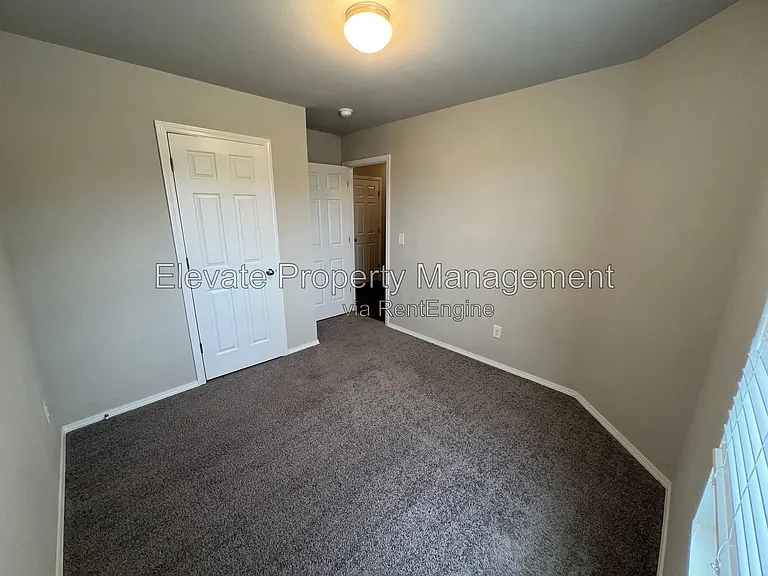 1357 Dustin Dr — Photo 14